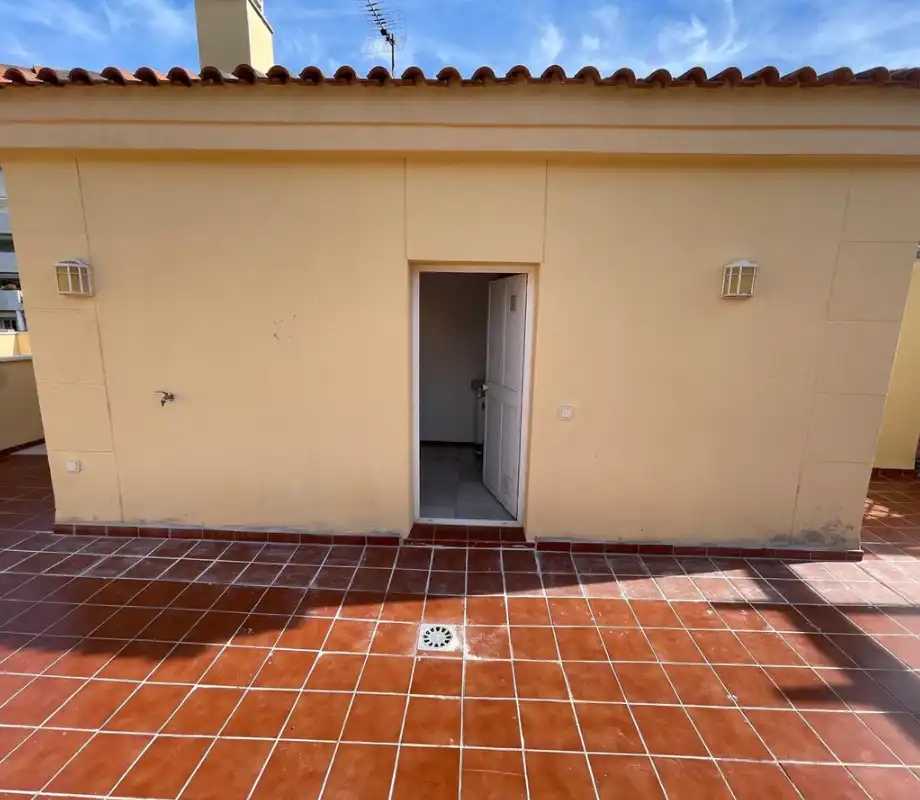 Àtic amb piscina en venda a Torrequebrada, imagen 3