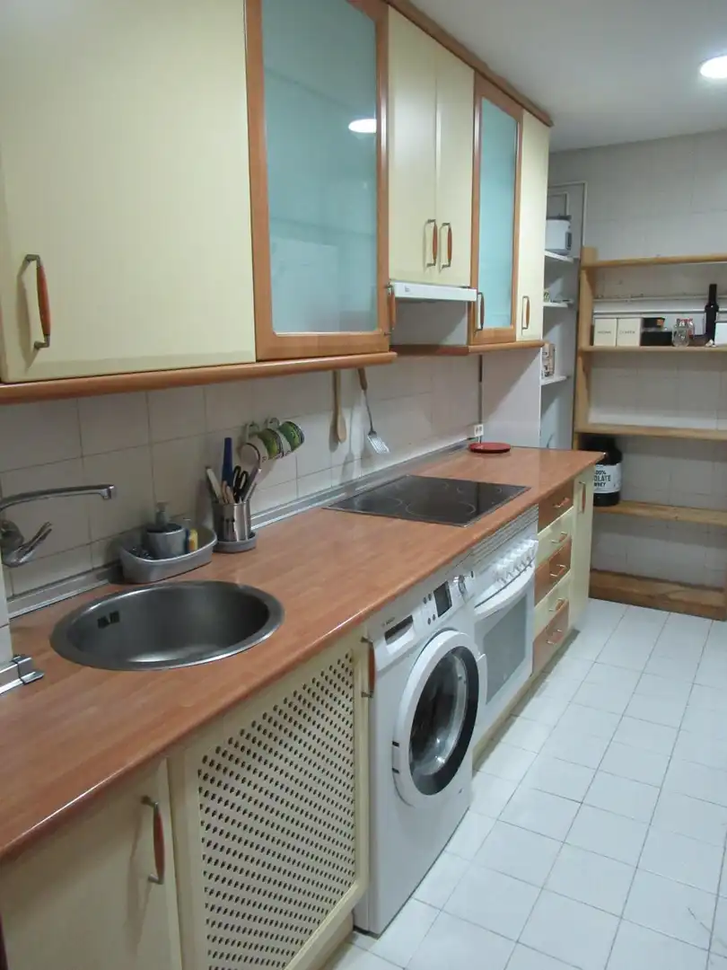 Küche von Wohnung zur Miete in Cáceres mit Klimaanlage, Privatgarten und Terrasse