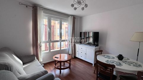 Foto 2 de Piso de alquiler en C. Vazquez de Mella, San Mamés - La Palomera, León Capital