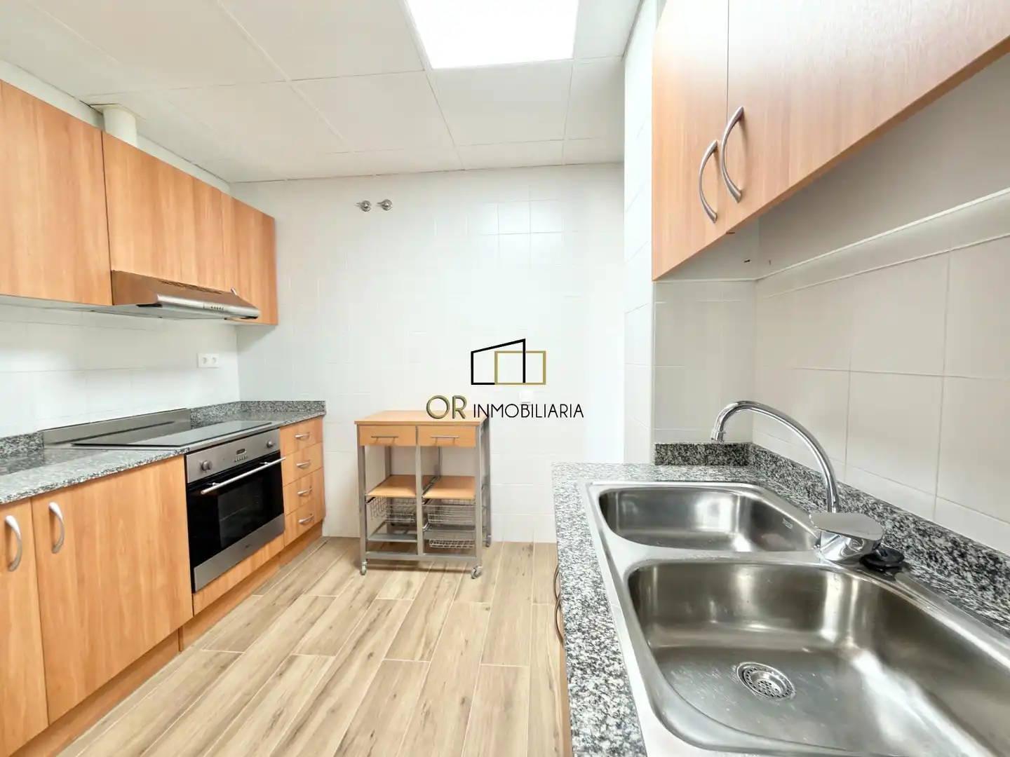 Cocina de Piso en venta en La Granada con Calefacción, Terraza y Trastero