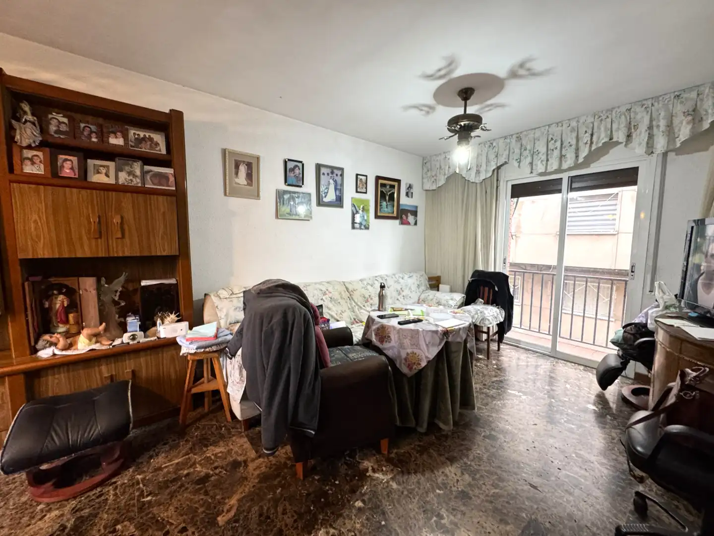 Wohnzimmer von Gebäude zum Verkauf in Santa Coloma de Gramenet mit Alarm