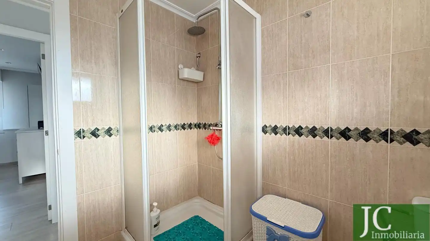 Bathroom of Flat for sale in Colindres, Cantabria
