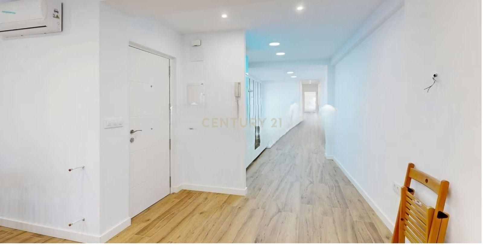 Flat for sale in Cáceres Capital  with Air Conditioner, Oven and Washing machine