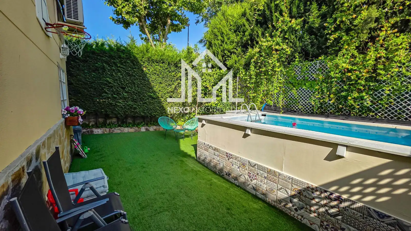 Casa aparellada amb piscina en venda a Gladiolos, imagen 57