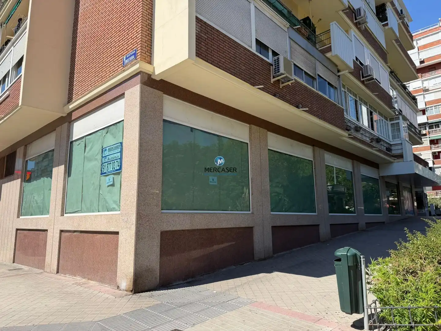 Vista exterior de Local de lloguer en Madrid
