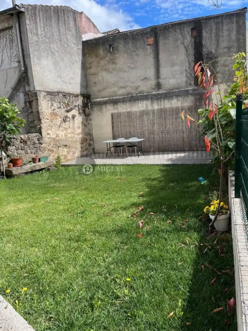 Jardín de Casa adosada en venta en Verín
