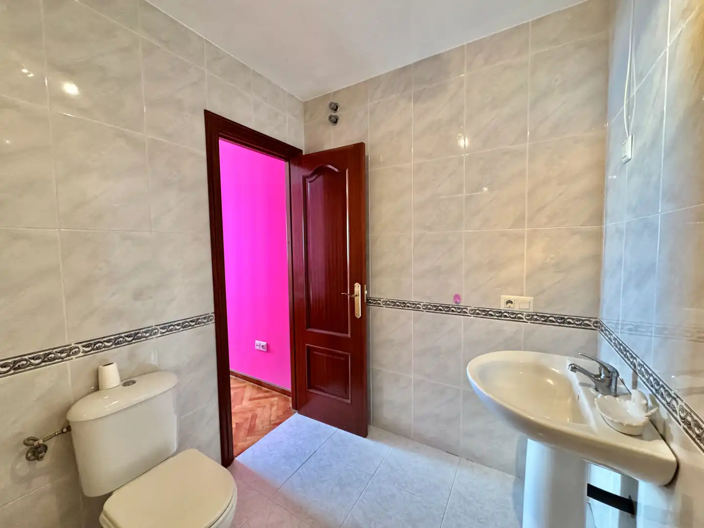Baño de Piso en venta en Arteixo con Parquet, Amueblado y Horno