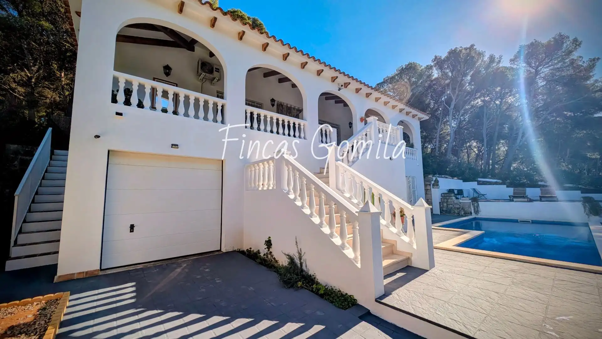 Vista exterior de Casa o xalet en venda en Es Mercadal amb Aire condicionat, Calefacció i Piscina