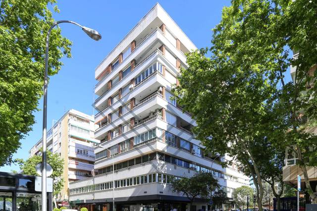 Oficina en Alquiler en Calle del Doctor Fleming en Nueva España