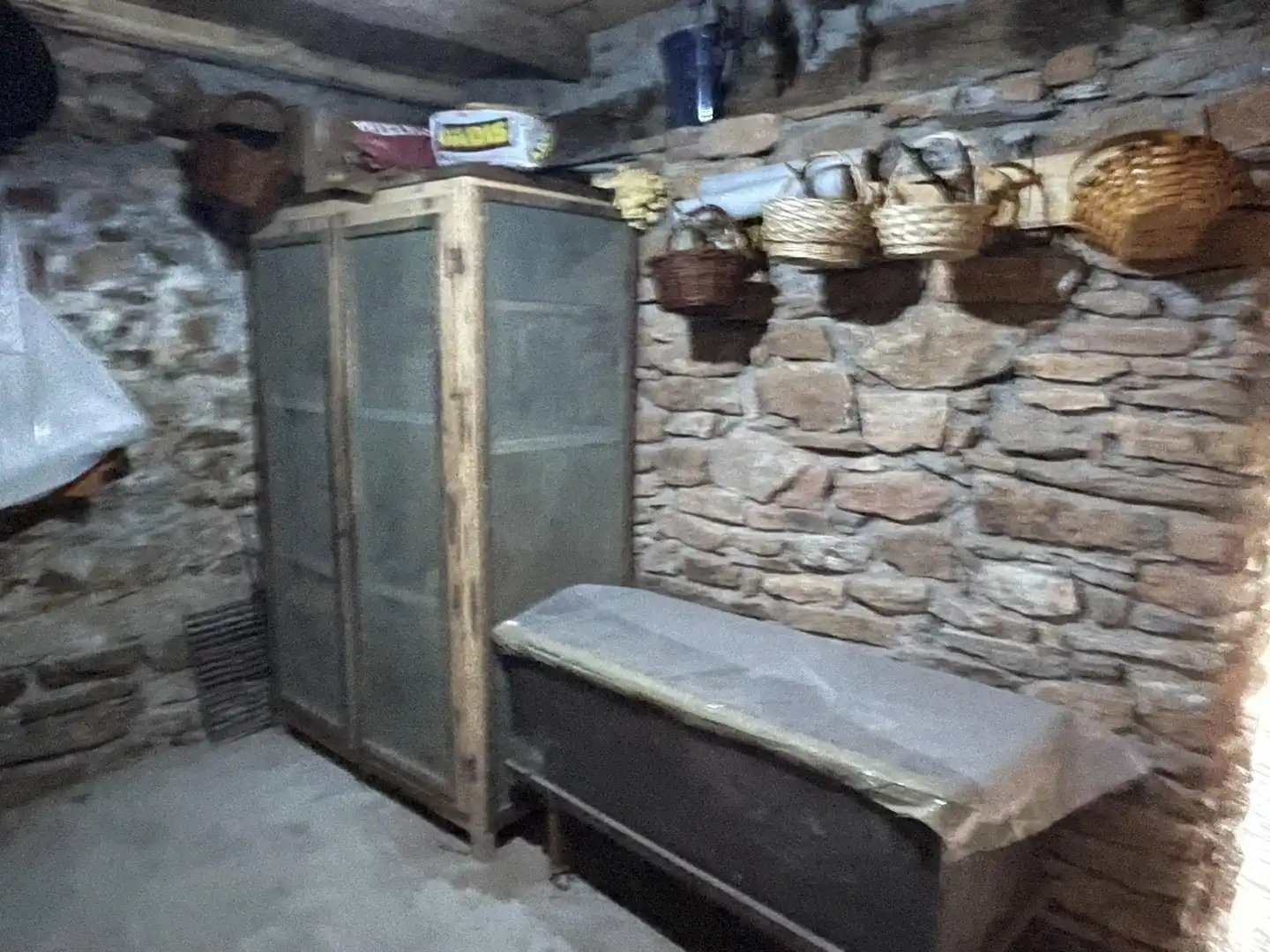 Houses for sale in Priaranza del Bierzo  with Furnished