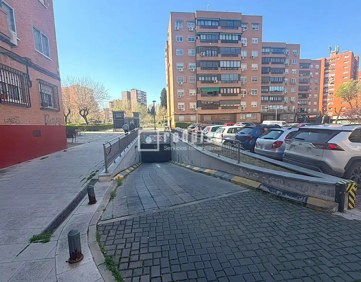 Individual to rent in Valleaguado - La Cañada