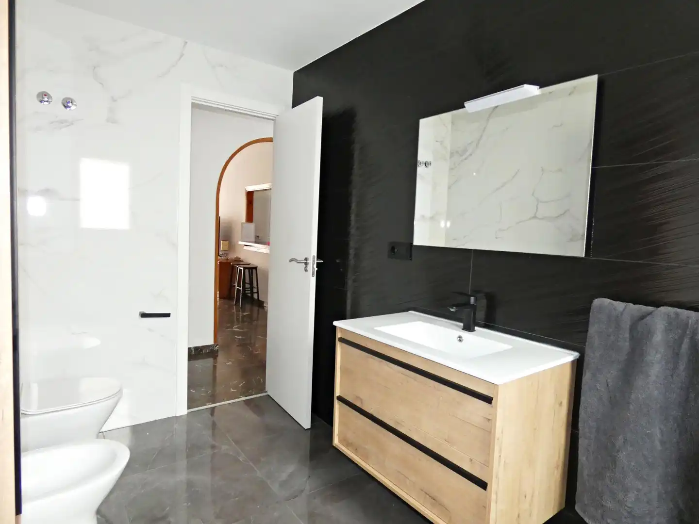 Badezimmer von Wohnung zum Verkauf in Gualchos mit Möbliert