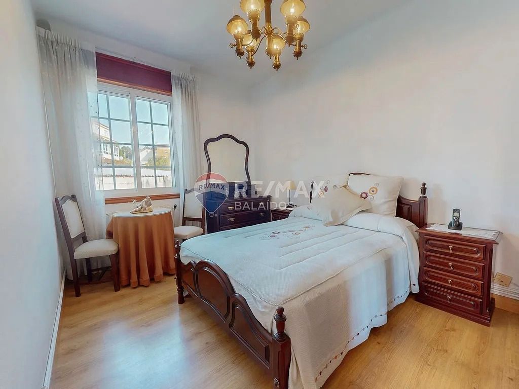 Bedroom of Single-family semi-detached for sale in Vigo   with Heating, Parquet flooring and Terrace