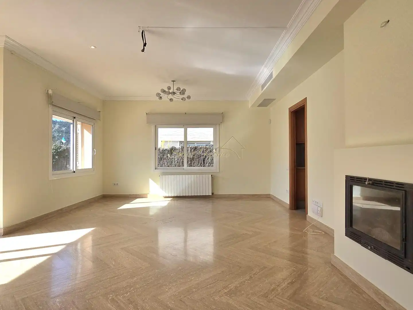 Sala d'estar de Casa o xalet en venda en Vilassar de Dalt amb Aire condicionat, Calefacció i Jardí privat