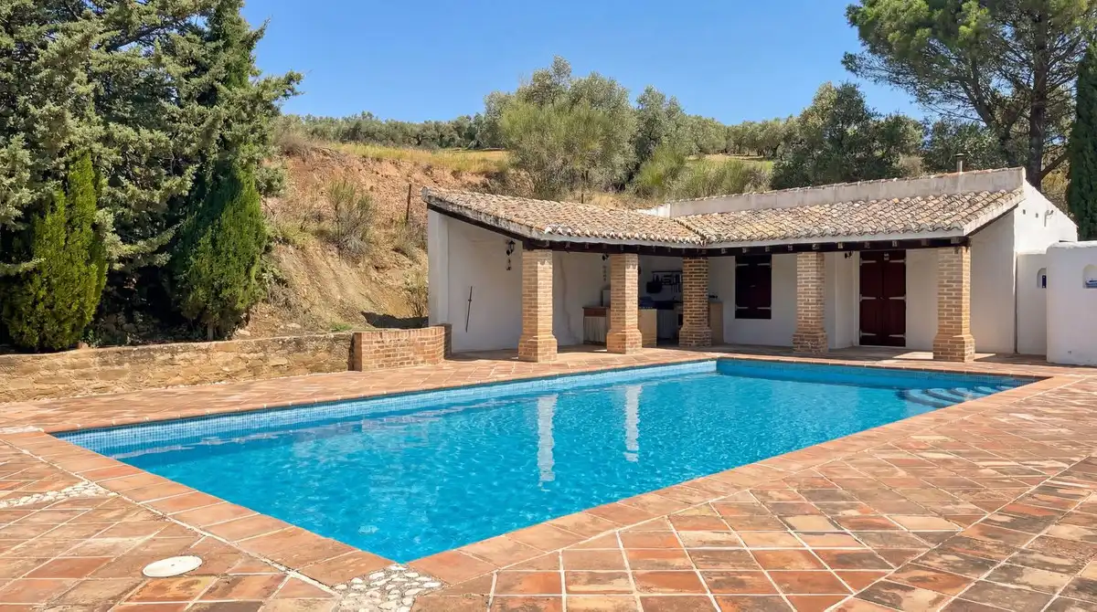 Piscina de Finca rústica en venta en Villanueva del Rosario con Aire acondicionado, Terraza y Trastero