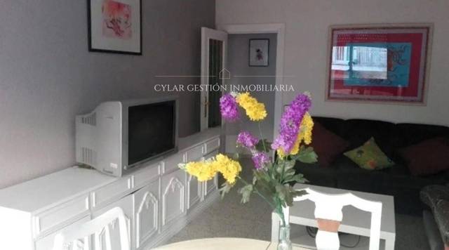 Piso en Alquiler en Primero de Mayo en Garrido Sur