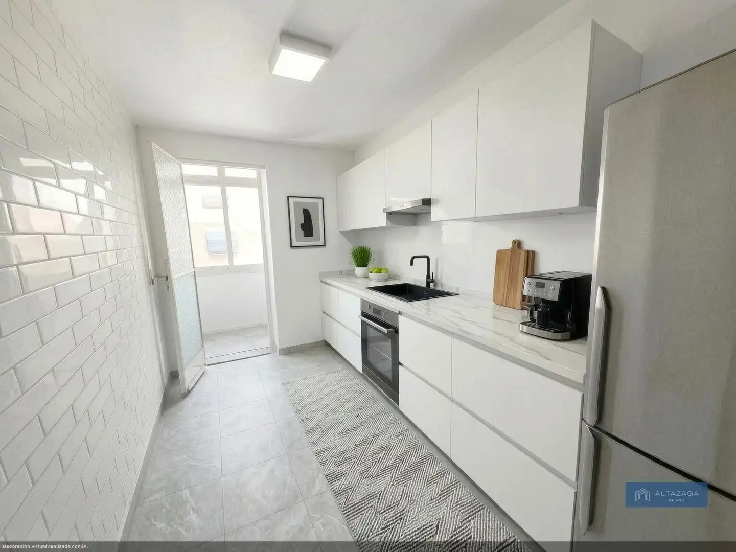 Küche von Wohnung zum Verkauf in San Sebastián de los Reyes mit Klimaanlage, Terrasse und Alarm
