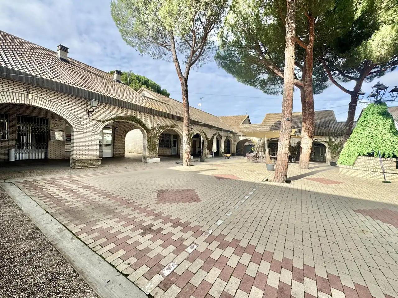 Vista exterior de Local en venta en Maello con Aire acondicionado