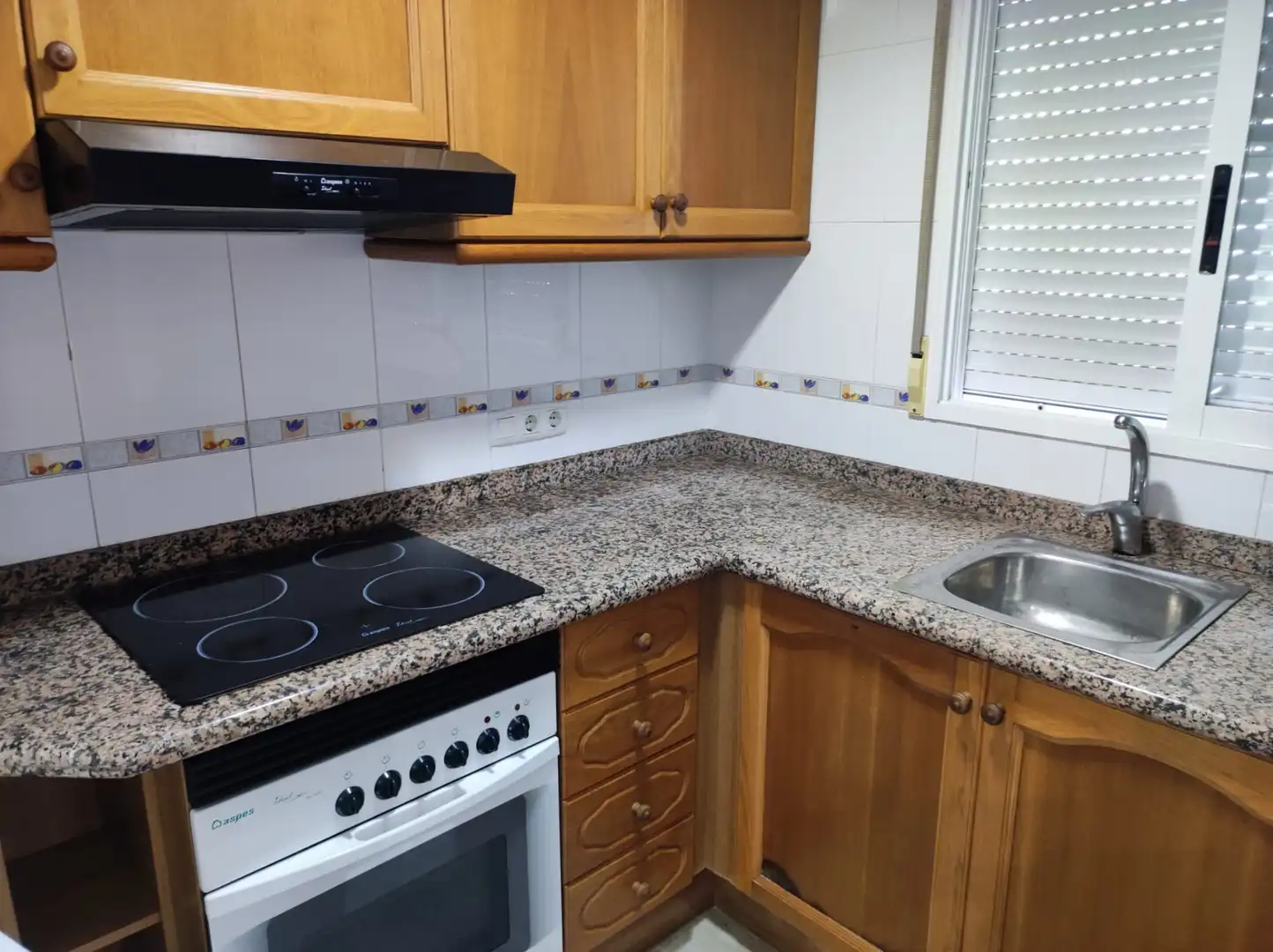 Cocina de Piso de alquiler en Tavernes de la Valldigna, Valencia
