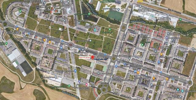 Garaje en Venta en Calle Bardenas Reales en Sarriguren