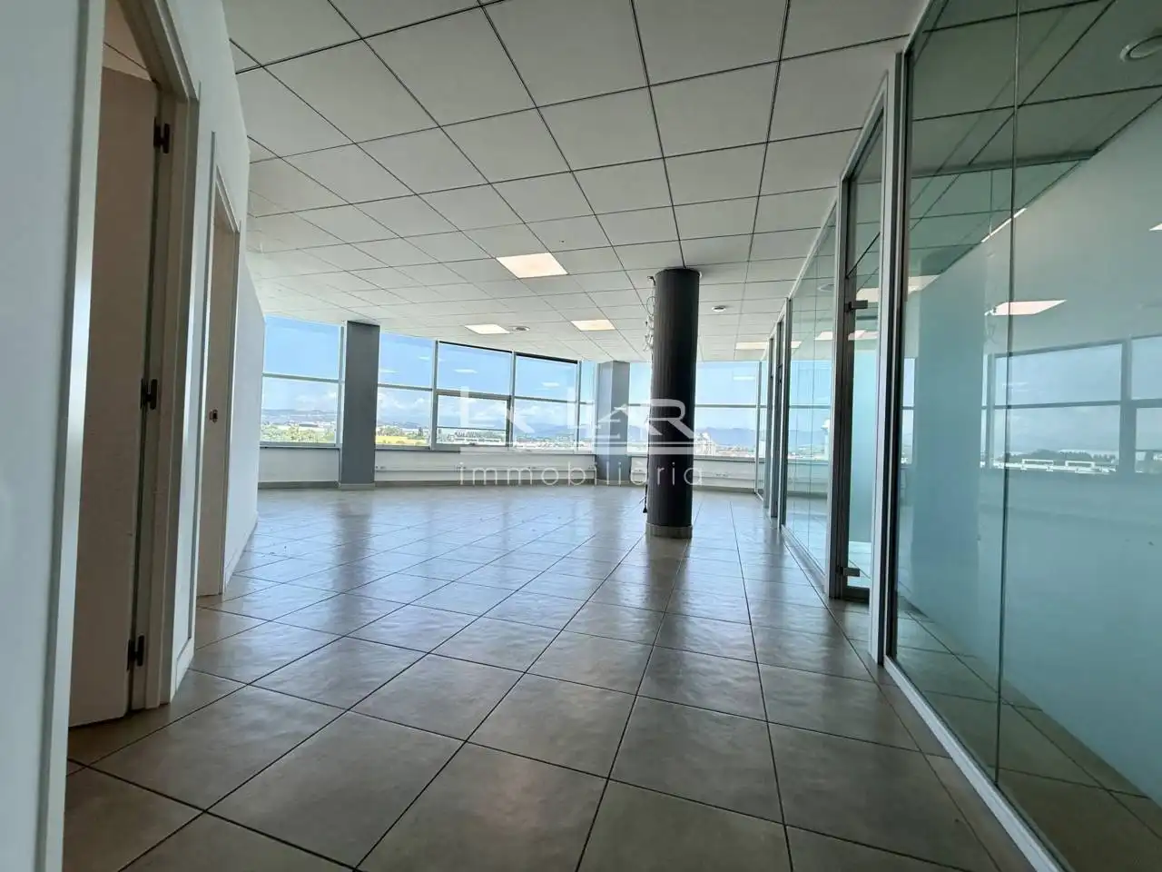 Oficina de lloguer en Vic amb Aire condicionat i Calefacció