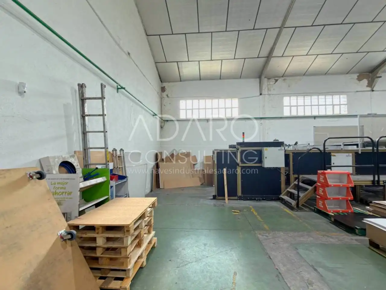 Nave industrial en venta en San Fernando de Henares con Alarma