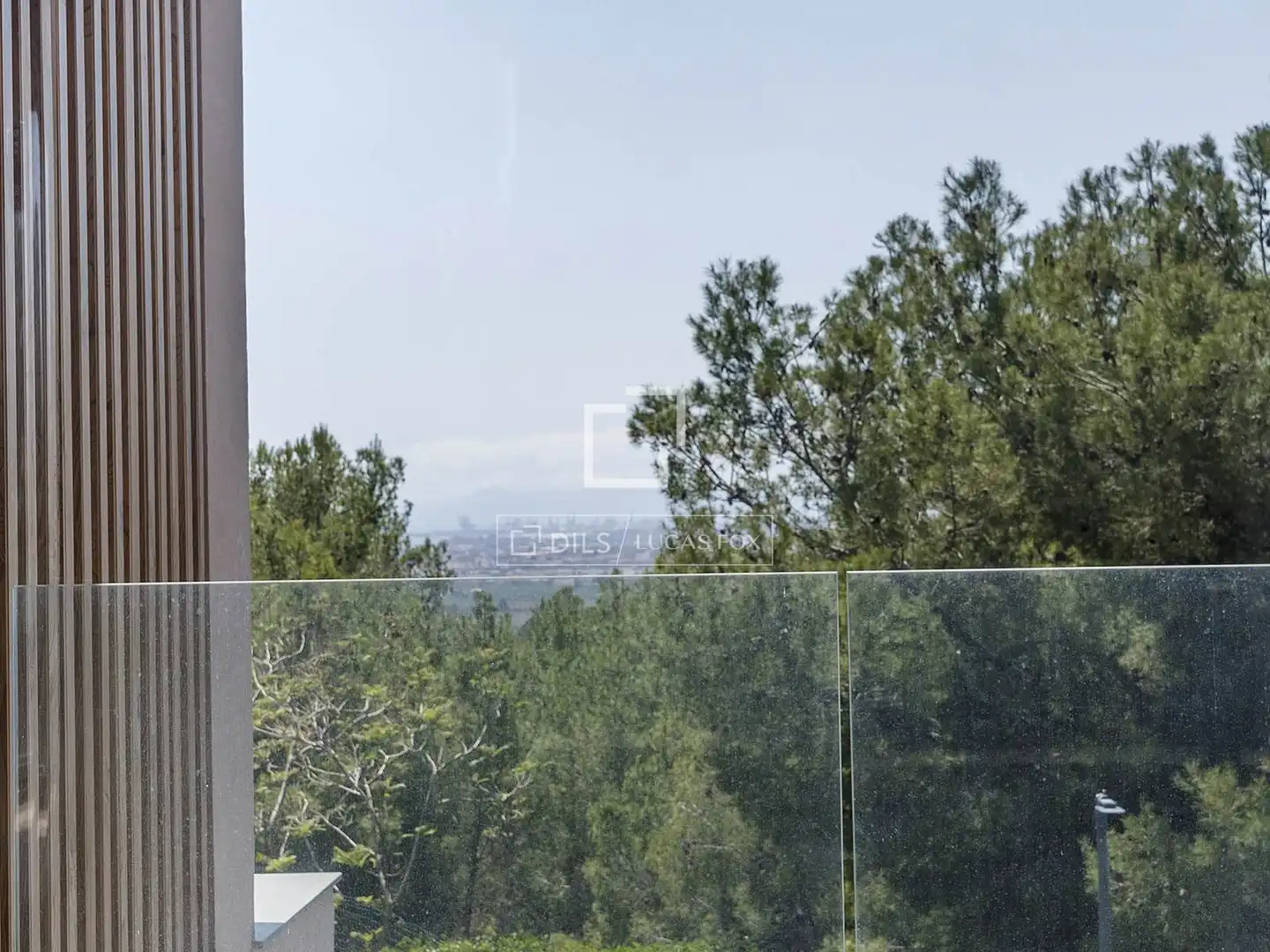 Vista exterior de Casa o xalet en venda en Sagunto / Sagunt amb Aire condicionat, Calefacció i Jardí privat