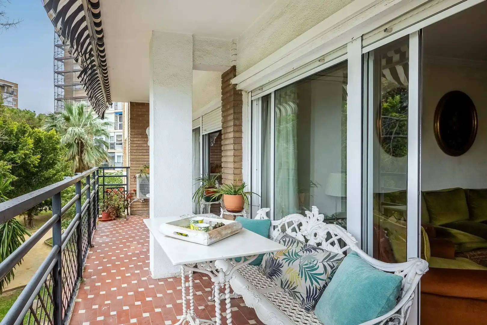 Terrasse von Wohnung zum Verkauf in Sevilla mit Klimaanlage, Privatgarten und Terrasse
