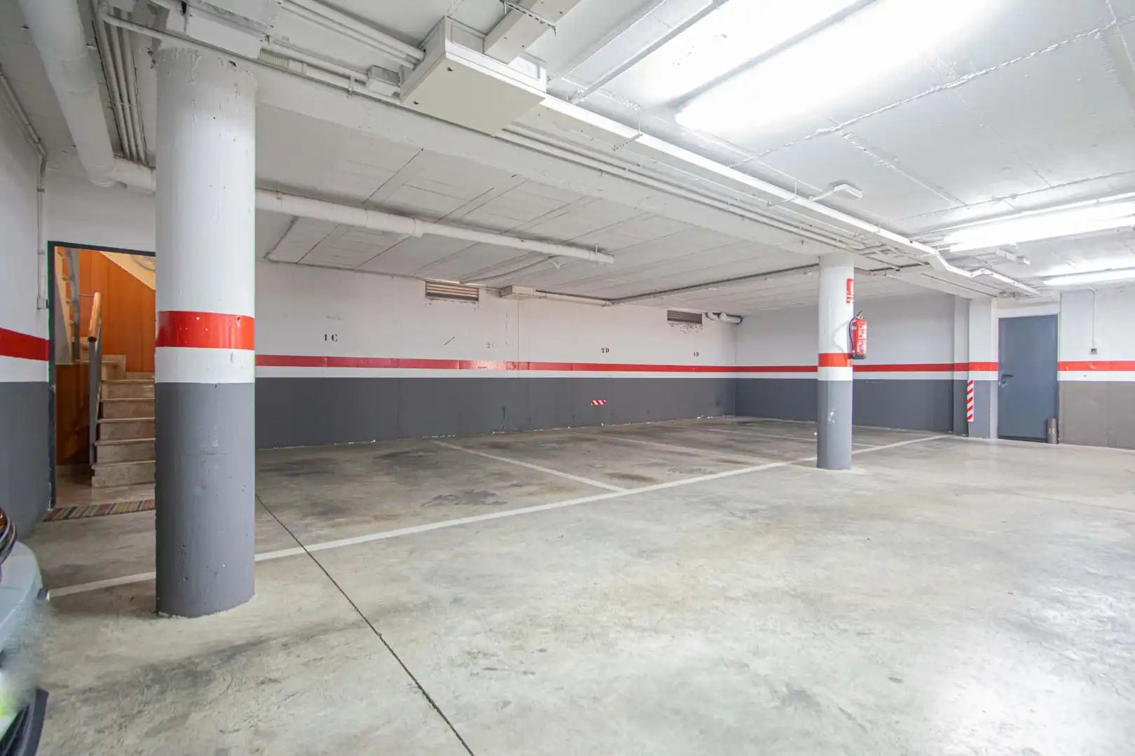 Parking of Detached homes for sale in Sevilla  with Air Conditioner, Heating and Private garden