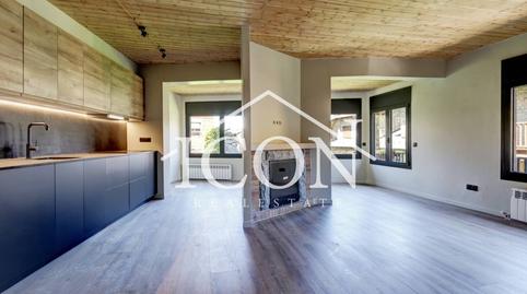 Foto 2 de Pis en venda a Orient, 26, Alp poble, Girona