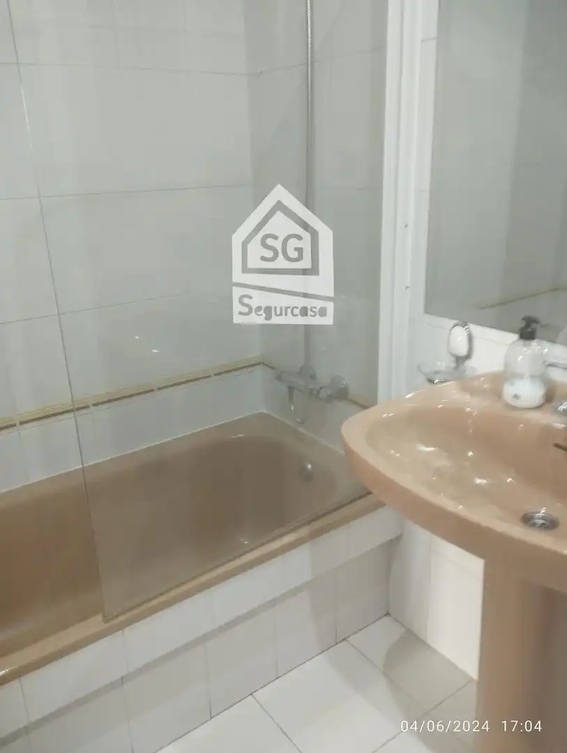 Bathroom of Flat for sale in Ourense Capital   with Terrace