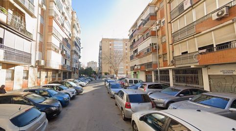 Foto 3 de Apartamento en venta en Abogado Rafael Medina, El Torrejón - El Cerezo, Sevilla Capital