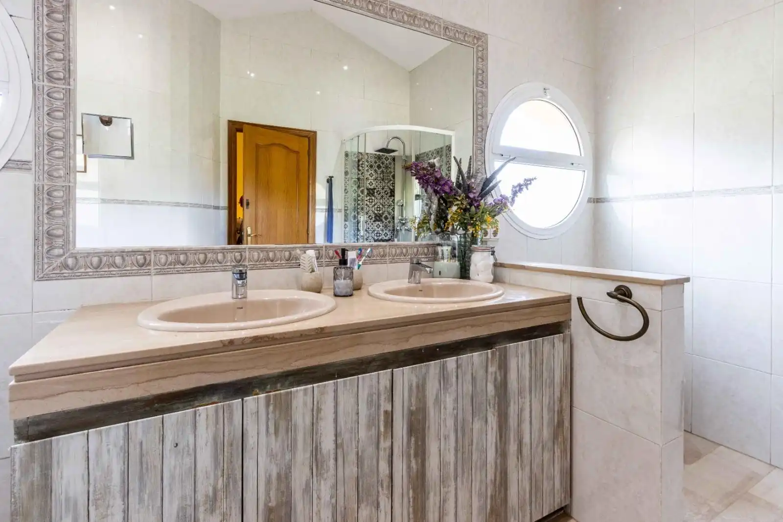 Baño de Casa o chalet en venta en Castellar del Vallès con Aire acondicionado, Jardín privado y Parquet