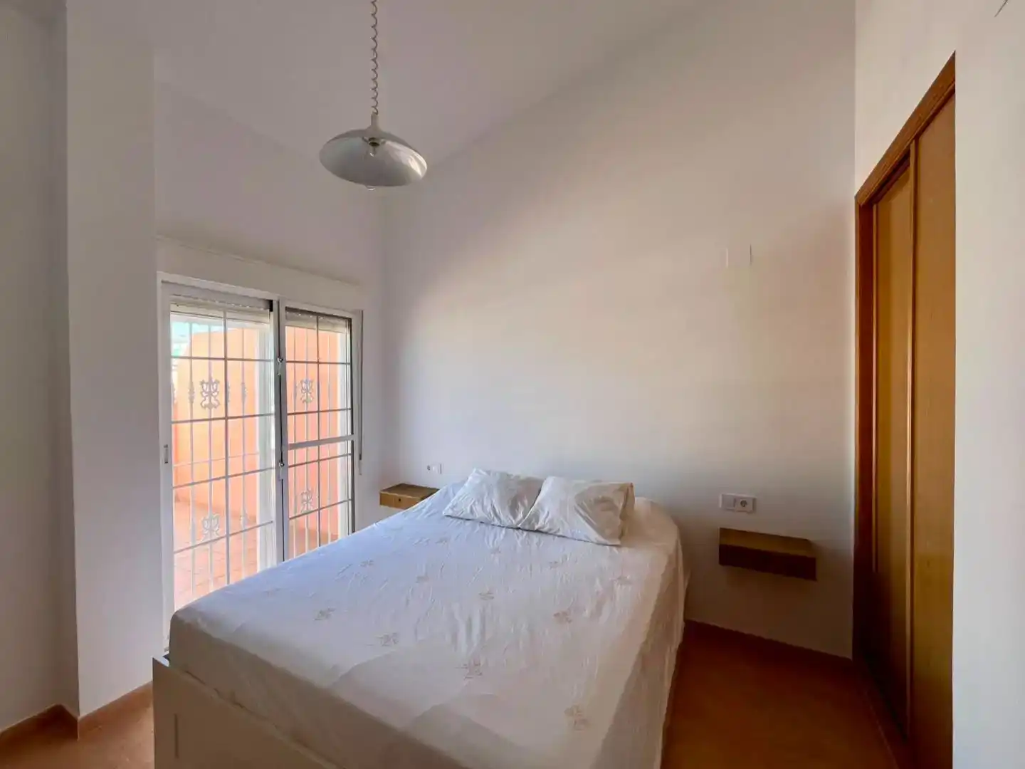 Dormitori de Casa adosada en venda en Santa Pola amb Aire condicionat, Piscina i Balcó