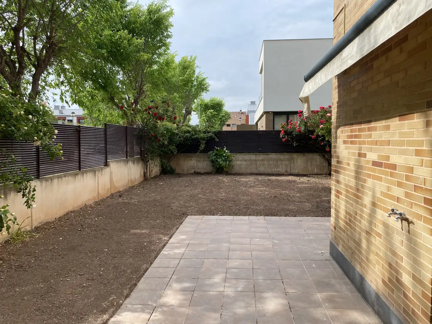 Terraza de Piso en venta en Lardero con Calefacción, Jardín privado y Parquet