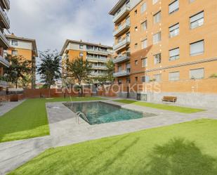 Swimming pool of Apartment for sale in Sant Feliu de Llobregat  with Air Conditioner, Terrace and Swimming Pool