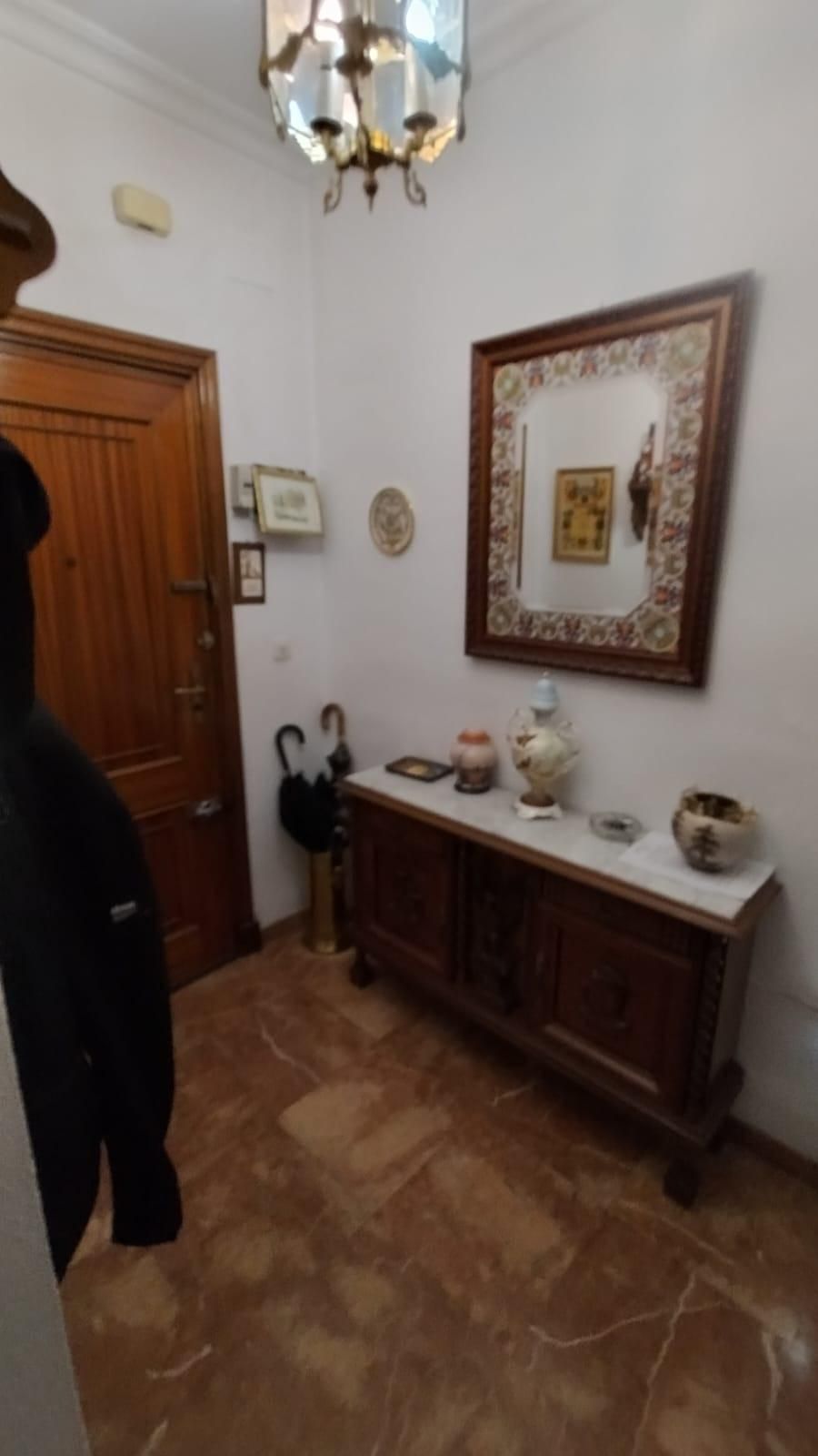 Flat for sale in  Sevilla Capital  with Air Conditioner, Terrace and Storage room
