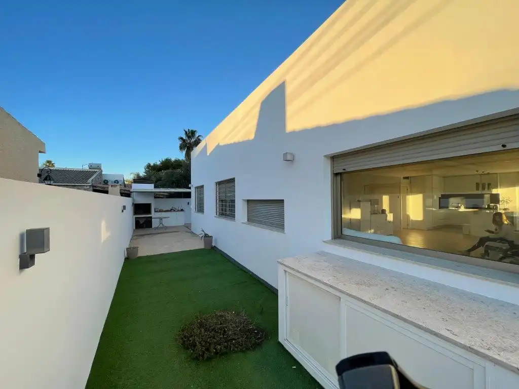 Vista exterior de Casa o chalet en venta en Cartagena con Aire acondicionado, Jardín privado y Terraza