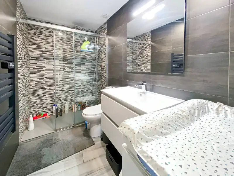 Flat for sale in Sant Maurici, imagen 9