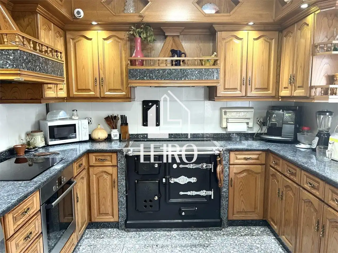 Cocina de Casa o chalet en venta en Santiago de Compostela  con Jardín privado