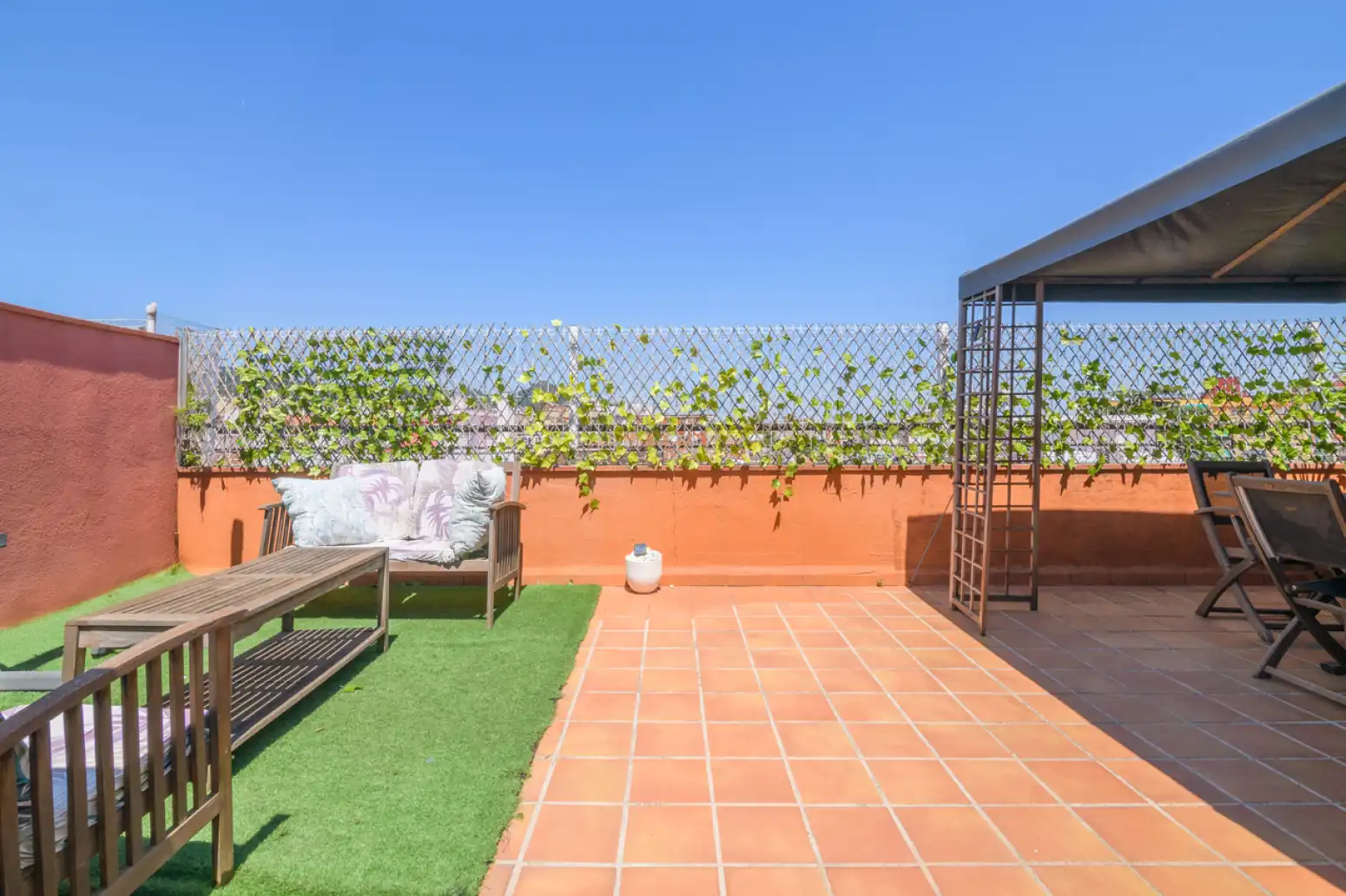 Terraza de Ático en venta en Sant Boi de Llobregat con Aire acondicionado, Calefacción y Parquet