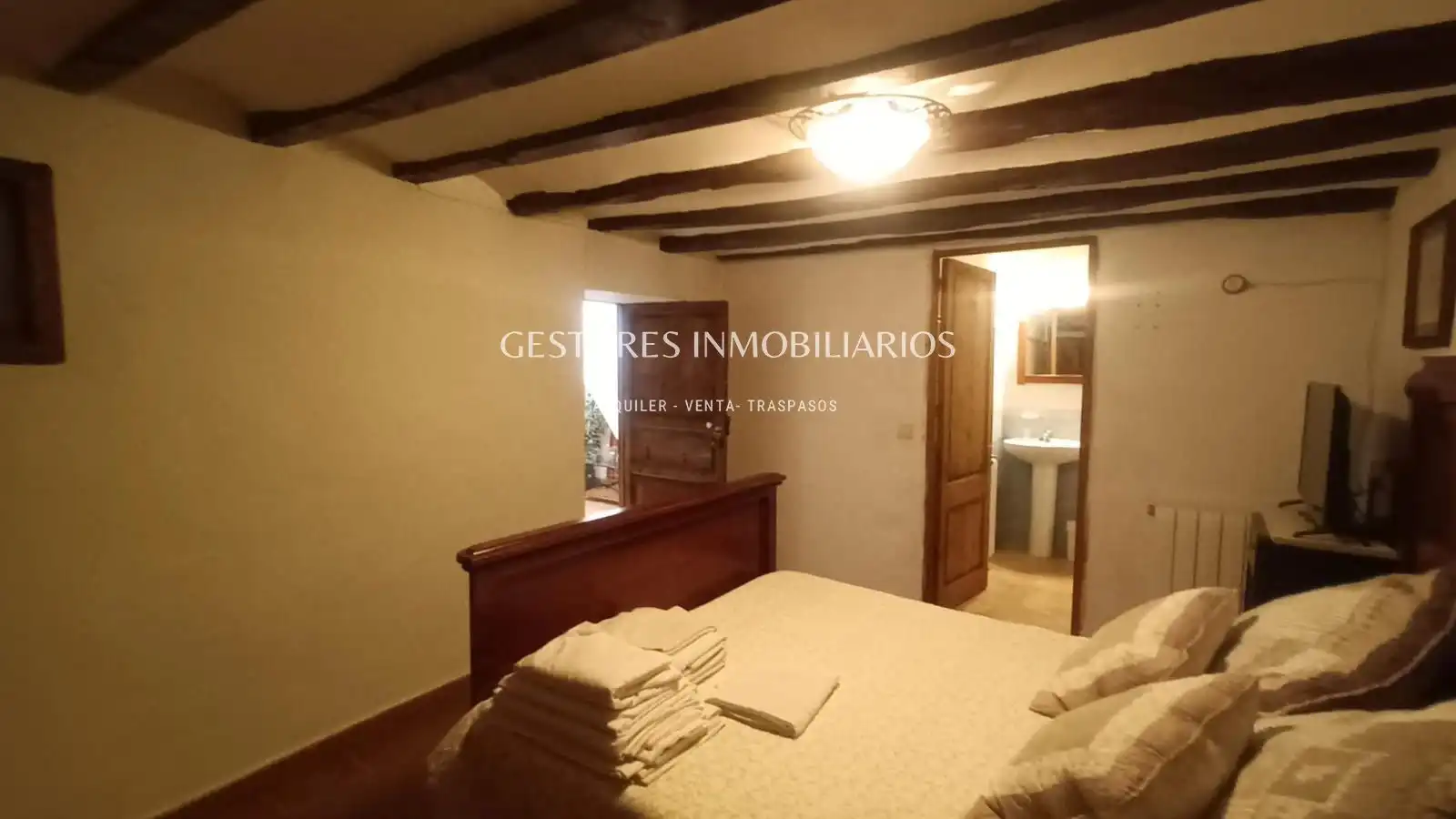 Dormitori de Casa o xalet en venda en Penàguila amb Calefacció