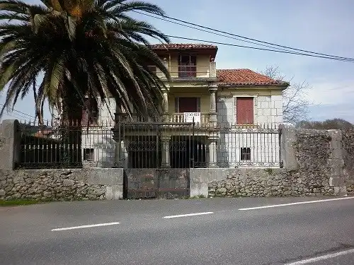 Vista exterior de Casa o chalet en venta en Santoña
