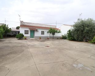 Vista exterior de Casa o xalet en venda en Badajoz Capital amb Aire condicionat