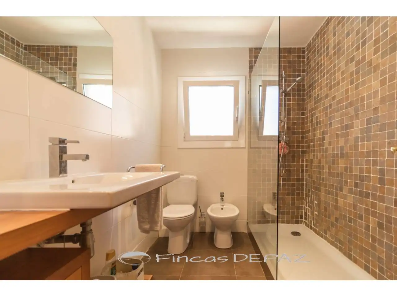 Baño de Apartamento de alquiler en Castelldefels con Parquet, Terraza y Amueblado