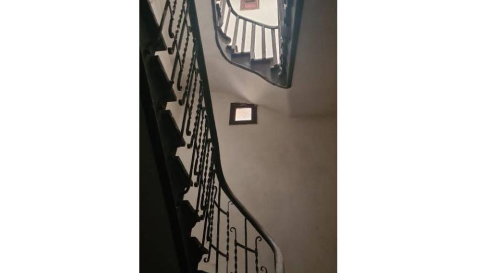 Foto 1 de Edifici en venda a A Ponte, Ourense