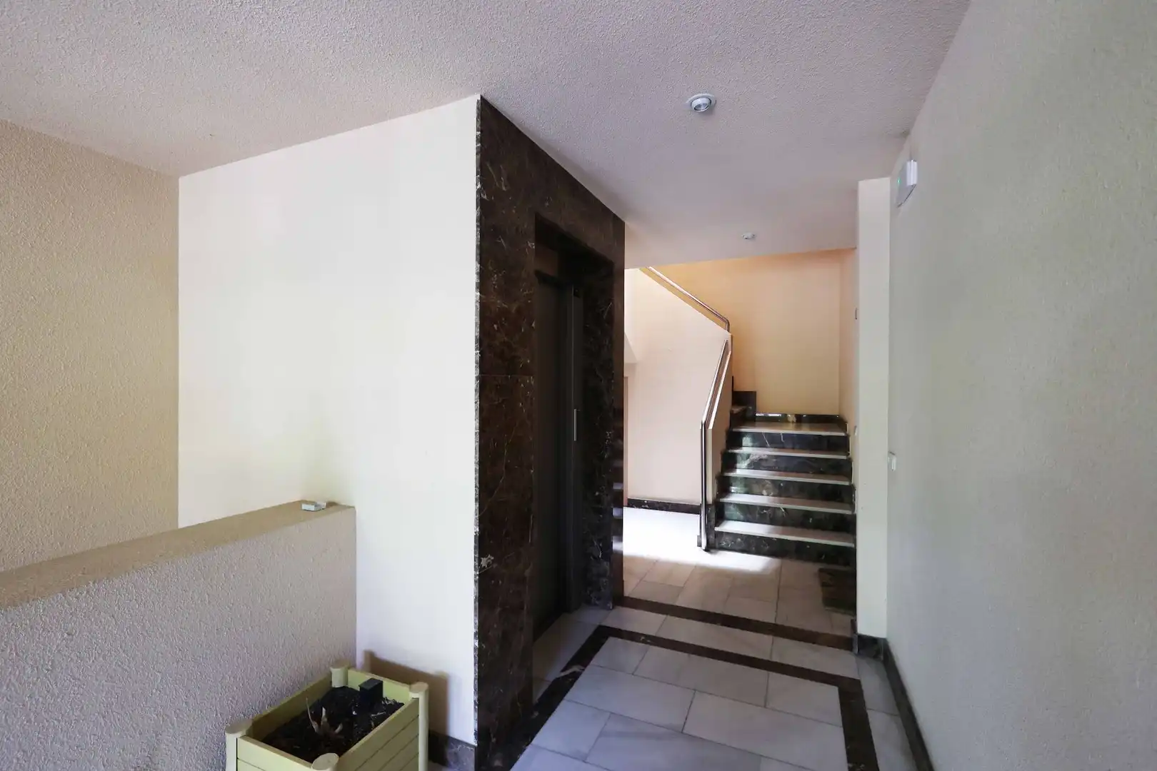 Dúplex en venta en San Lorenzo de El Escorial con Calefacción, Terraza y Piscina comunitaria