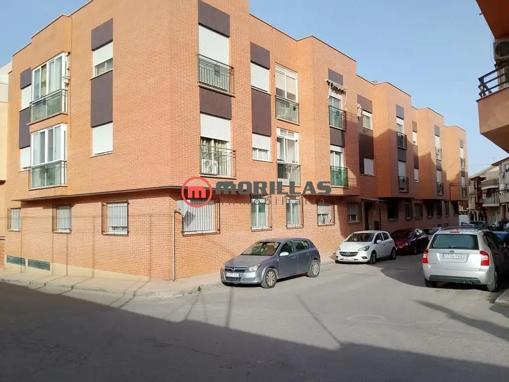 Außenansicht von Wohnung zum Verkauf in Calasparra mit Abstellraum und Balkon