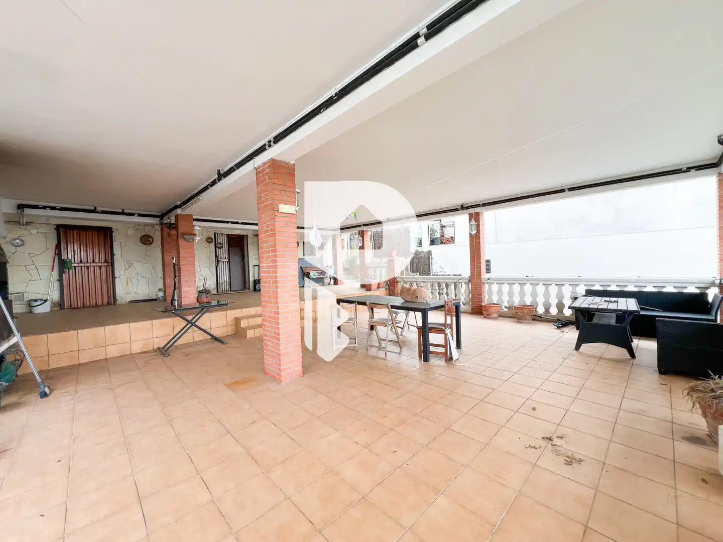 Terrassa de Casa o xalet en venda en Torrelles de Llobregat amb Aire condicionat, Calefacció i Jardí privat
