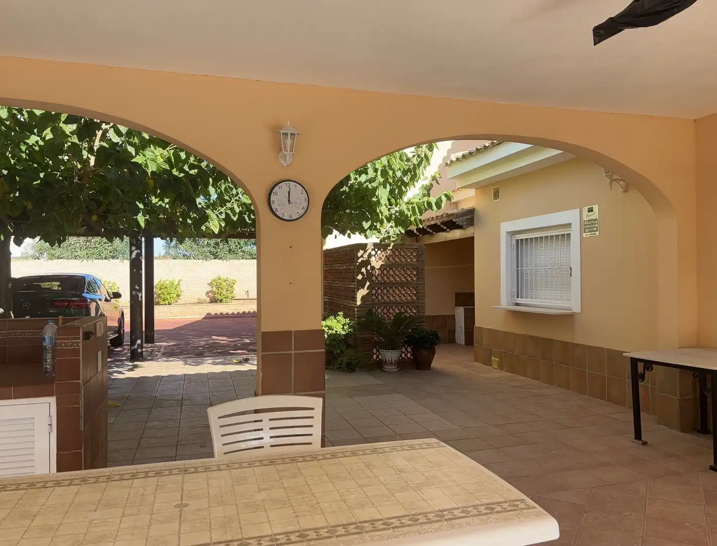 Terrasse von Erdgeschoss zum Verkauf in La Manga del Mar Menor mit Klimaanlage, Privatgarten und Schwimmbad